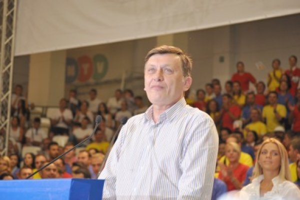 Antonescu: Vom aborda urgent modificarea CP în cazul libertăţii de exprimare